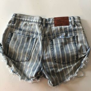 Size 27 One Teaspoon Shorts EUC